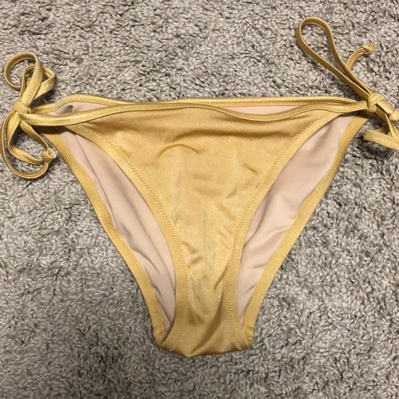 Victoria’s Secret Bikini 👙 Large - Picture 4 of 4